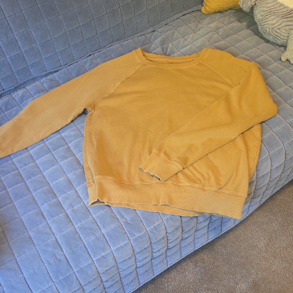 Athleta Women's Mustard Golden Lightweight Crewneck Sweatshirt